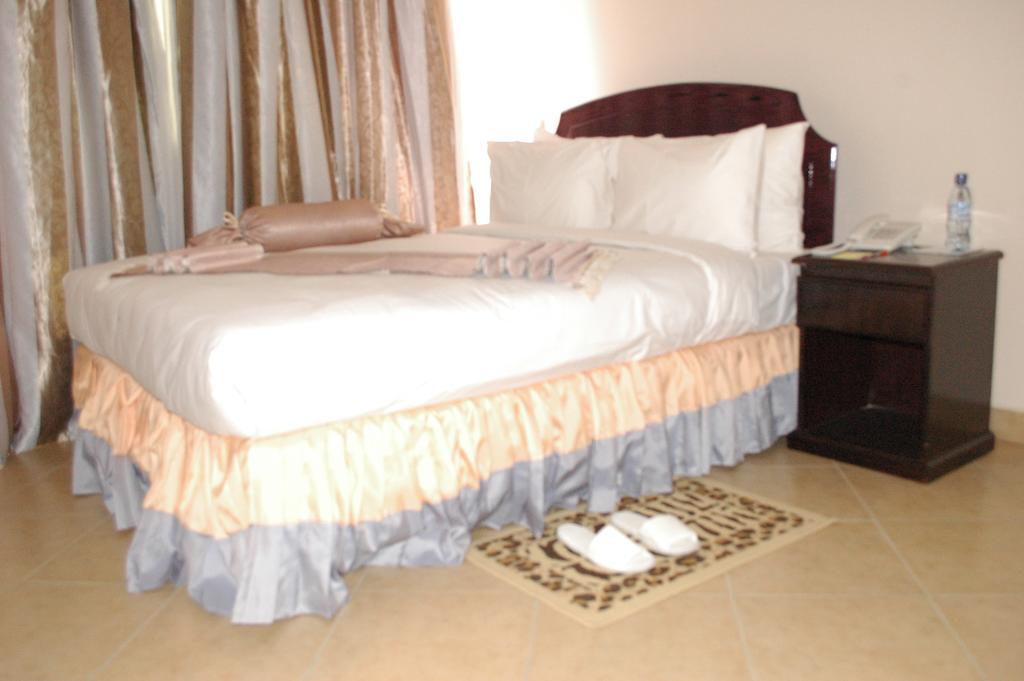 Grace Land Hotel أروشا الغرفة الصورة